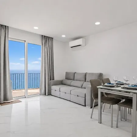 Apartment Cablecar House I, By Pausa Vacation *