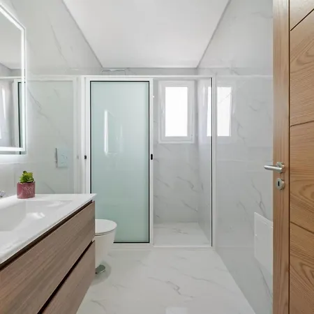 Cablecar House I, By Pausa Vacation